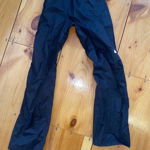 Women’s REI rain pants - Picture 1 of 2